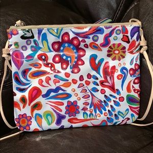 WHITE SWIRLY DOWNTOWN CROSSBODY